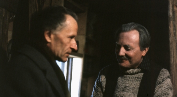  Zygmunt Hübner i Ignacy Gogolewski w filmie Ryszarda Bera "Hotel klasy lux" z 1979 roku.  