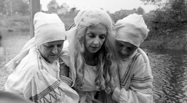  Scena z filmu Janusza Majewskiego "Lokis" z 1970 roku.  