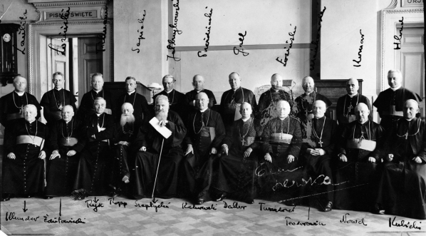  Zjazd Episkopatu Polski w maju 1925 r.  
