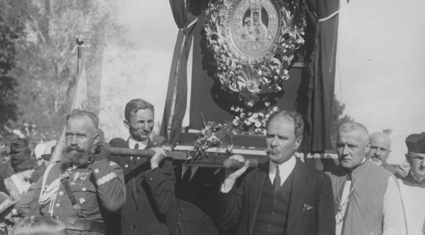  Sprowadzenie obrazu Matki Boskiej Leśniańskiej do Leśnej Podlaskiej we wrześniu 1927 roku.  
