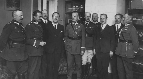  Wizyta w Polsce brytyjskiego podsekretarza do spraw lotnictwa Williama Brauckera w listopadzie 1924 roku.  