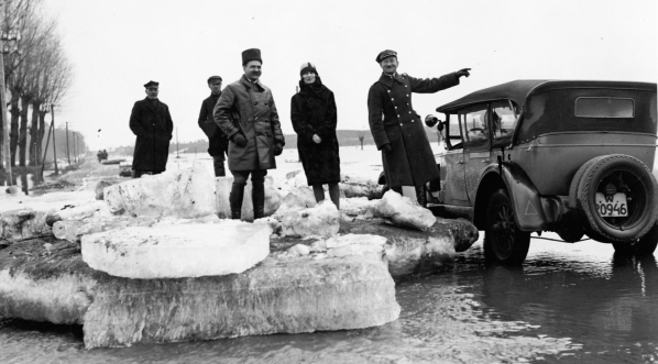  Powódź pod Warszawą w 1929 r.  