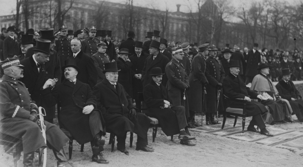  Uroczystość odsłonięcia pomnika Fryderyka Chopina w Łazienkach w Warszawie 14.11.1926 r.  