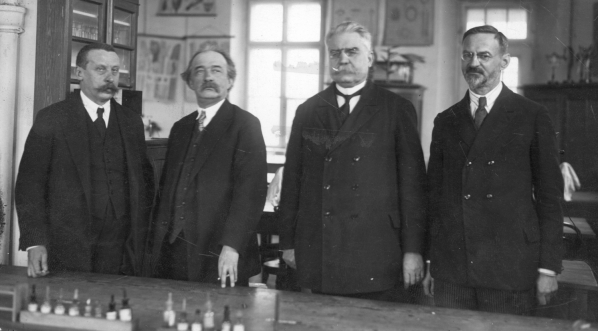  Wydział Farmaceutyczny Uniwersytetu Warszawskiego w lutym 1926 r.  