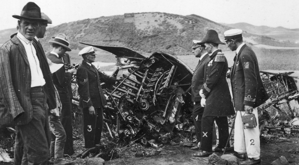  Miejsce katastrofy samolotu majorów Kazimierza Kubali i Ludwika Idzikowskiego na wyspie Graciosa (Azory) w 1929 r.  