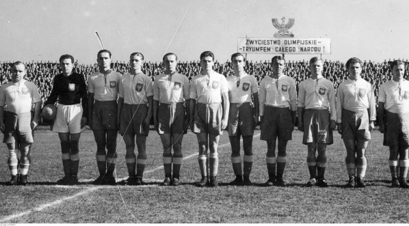  Mecz piłki nożnej Polska-Austria na Stadionie Wojska Polskiego im. Marszałka Józefa Piłsudskiego w Warszawie w październiku 1935 r.  