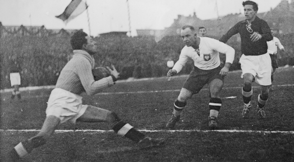  Mecz towarzyski piłki nożnej Niemcy - Polska w Berlinie 3.12.1933 r.  