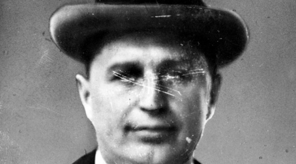  Witold Broniewski, minister robót publicznych.  