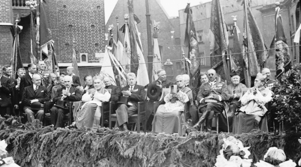  Jubileusz arcybiskupa metropolity krakowskiego ks. Adama Sapiehy w czerwcu 1937 r.  