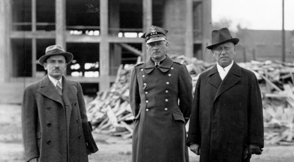  Budowa Muzeum Narodowego w Krakowie.  