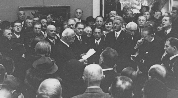  Otwarcie wystawy jubileuszowej artysty malarza Wojciecha Kossaka w Pałacu Towarzystwa Przyjaciół Sztuk Pięknych w Krakowie 25.10.1936 r.  
