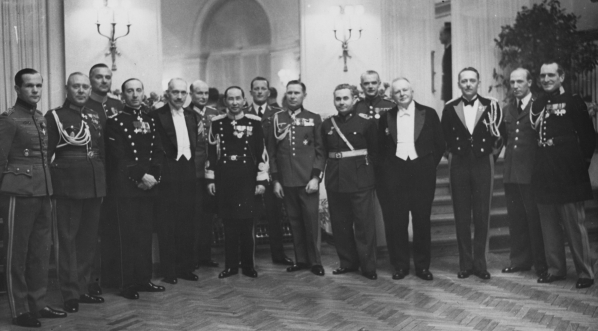  Przyjęcie w Ambasadzie Japonii w Warszawie w maju 1938 r.  