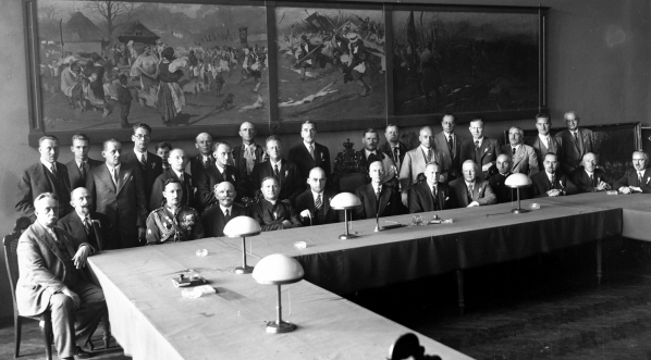  Pierwsze posiedzenie II Światowego Zjazdu Polaków z Zagranicy w Krakowie w sierpniu 1934 r.  