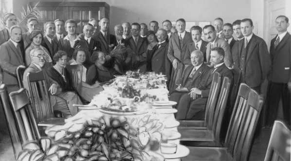  Bankiet wydany na cześć członków ekspedycji polarnej na Wyspę Niedźwiedzią w 1933 r.  