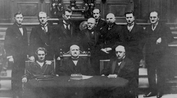  Oswald Balzer, historyk, profesor Uniwersytetu Lwowskiego w nieustalonych okolicznościach.  