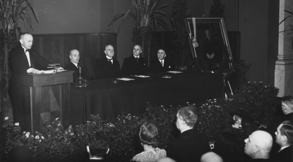  Akademia ku czci zmarłego prezesa Polskiej Macierzy Szkolnej Antoniego Osuchowskiego 8.01.1939 r.  