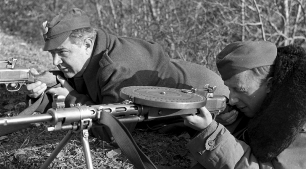  Scena z filmu Zbigniewa Kuźmińskiego "Milczące ślady" z 1961 r.  