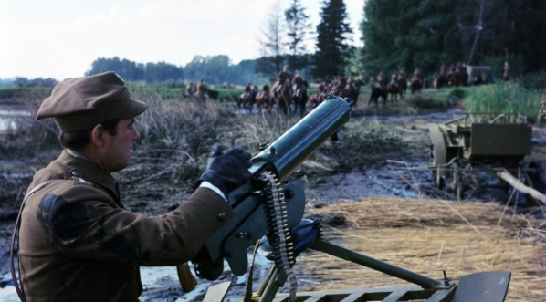  Tadeusz Janczar w roli Macieja Kalenkiewicza w  filmie "Hubal" z 1973 r.  