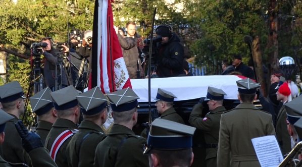  Uroczystości pogrzebowe Jana Olszewskiego na Cmentarzu Wojskowym na Powązkach w Warszawie 16.02.2019 r.  