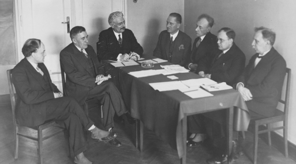  Posiedzenie jury państwowej nagrody muzycznej za 1934 rok w Warszawie.  