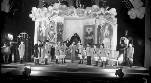  Przedstawienie "Krawiec w zamku" Paula Armonta i Leopolda Marchanda w Teatrze im. Juliusza Słowackiego w Krakowie w lutym 1937 r.  