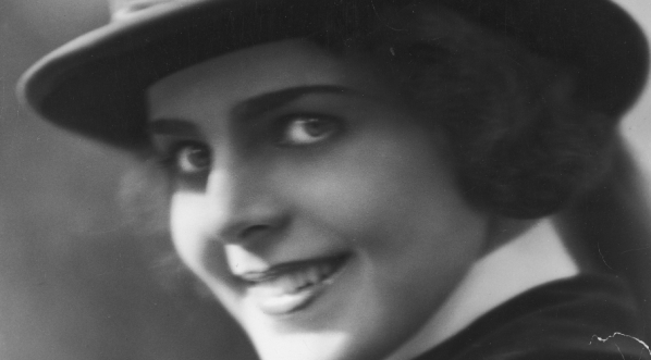  Zofia Batycka jako Olga w filmie "Dziesięciu z Pawiaka" z 1931 r.  