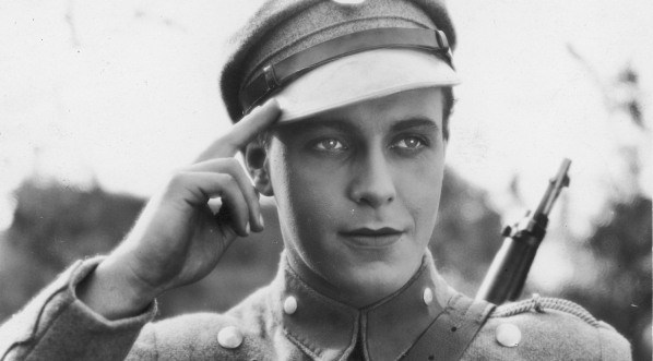  Witold Conti jako Jerzy Mirski w filmie "Rok 1914" z 1932 r.  