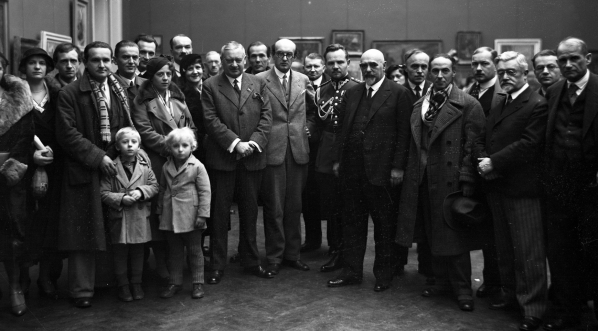  Otwarcie wystawa malarstwa i rzeźby członków Związku Zawodowego Polskich Artystów Plastyków w Pałacu Sztuki Towarzystwa Przyjaciół Sztuk Pięknych w Krakowie 6.11.1932 r.  