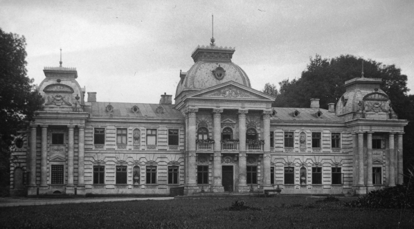  Pałac Badenich w Koropcu.  