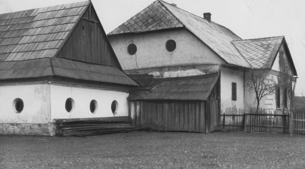 Stary dwór Tetmajerów w Ludźmierzu, w którym urodził się Kazimierz Przerwa Tetmajer  