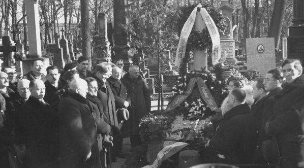  Uroczystości w 27. rocznicę śmierci kompozytora Mieczysława Karłowicza na Cmentarzu Powązkowskim w Warszawie 10.02.1936 r.  