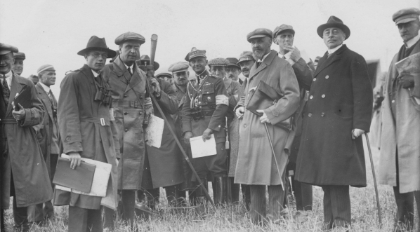  Manewry Wojska Polskiego na Pomorzu, w okolicach Torunia,   w sierpniu 1925 r.  