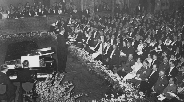  Jan Kiepura podczas pobytu w Berlinie 25.02.1935 r.  