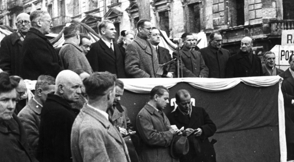  Uroczystość sprowadzenia urny z sercem Fryderyka Chopina do Warszawy 17.10.1945 r.  