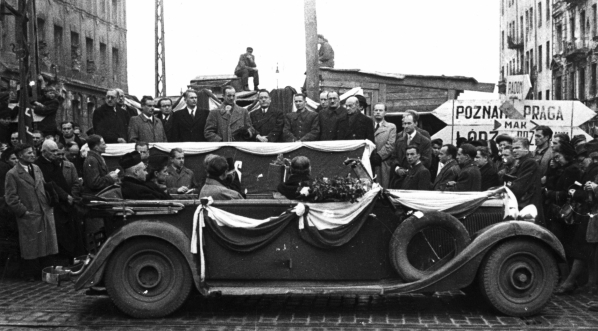  Uroczystość sprowadzenia serca Fryderyka Chopina do Warszawy 17.10.1945 r.  