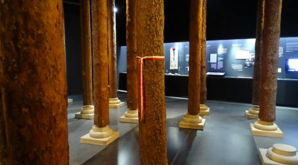  Fragment ekspozycji Muzeum Jana Pawła II i Prymasa Wyszyńskiego w Świątyni Opatrzności Bożej w Wilanowie.  