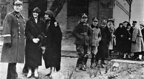  Zawody hippiczne w 1 Pułku Szwoleżerów w Warszawie.  