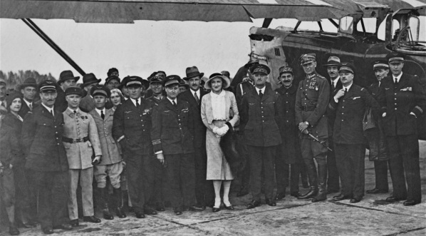  Wizyta francuskiej eskadry lotniczej w Warszawie w lipcu 1930 r.  