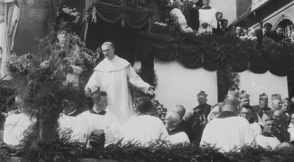  Uroczystości ku czci królowej Jadwigi na Jasnej Górze w Częstochowie we wrześniu 1938 r.  
