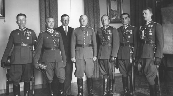  Delegacja 8 Pułku Ułanów księcia Józefa Poniatowskiego u gen. dyw. Edwarda Rydza-Śmigłego w lipcu 1936 r.  