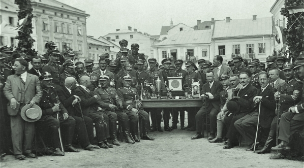  Kierownictwo Marszu im. gen. Edwarda Rydza-Śmigłego w Brzeżanach w 1928 r.  