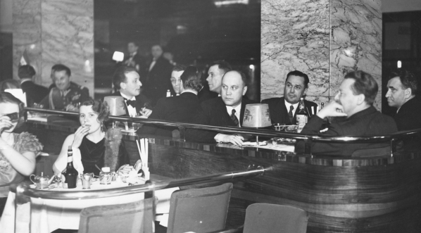  Bal prasy sportowej zorganizowany przez Związek Dziennikarzy Sportowych RP w lokalu Adria w Warszawie 14.01.1937 r.  