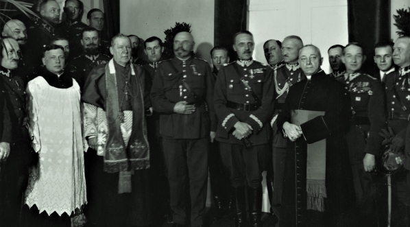  Uroczystość otwarcia hotelu oficerskiego w Warszawie w kwietniu 1931 r.  