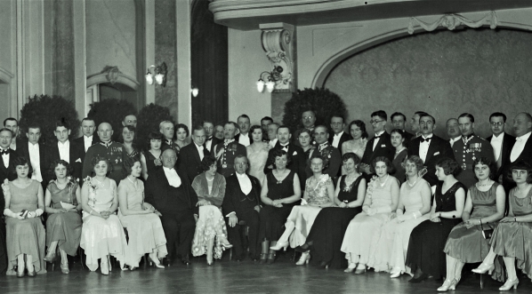  Bal Lekarskiego Pogotowia Ratunkowego w Poznaniu 4.01.1931 r.  