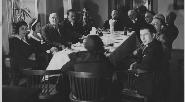  Odczyt red. Władysława Bazylewskiego na temat idei i zagadnień współczesnego dziennikarstwa w Klubie Prasy Zagranicznej w Warszawie w maju 1931 r.  