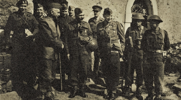  Wizyta Naczelnego Wodza gen. Kazimierza Sosnkowskiego na froncie włoskim w kwietniu 1944 r.  