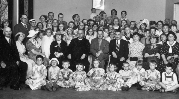  Uroczystość zakończenia roku szkolnego w polskich szkółkach w sali Związku Stowarzyszeń Polskich w Wiedniu 24.06.1936 r.  