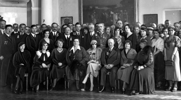  Pożegnanie Janiny Prystorowej przez przedstawicieli Rodziny Urzędniczej, maj 1933 r.  