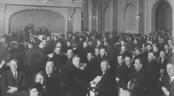  Towarzystwo Oświaty i Kultury "Zrąb" w Poznaniu - spotkanie poświęcone 18 numerowi "Żywego Dziennika", marzec 1932 r.  