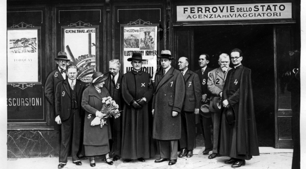  Uroczystość poświęcenia oddziału IKC w Rzymie w 1933 r.  